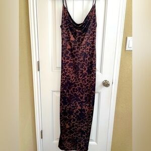 NEW✨Pretty Little Thing Brown Leopard Dress